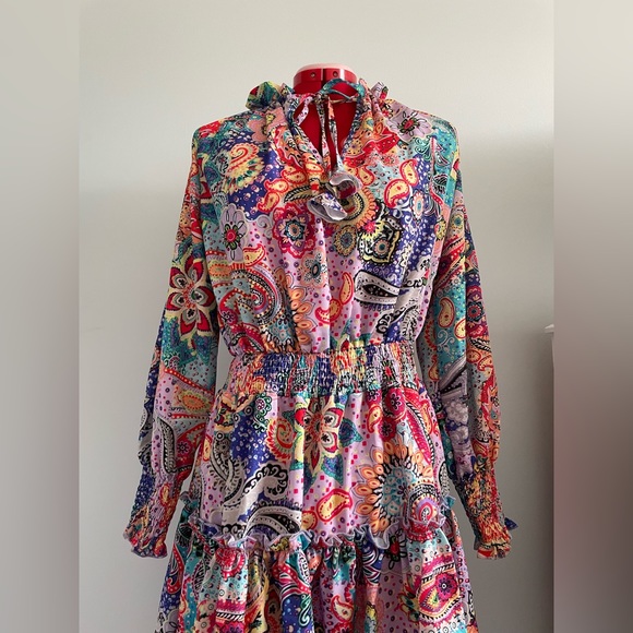 Colourful unique patterned dress - Picture 3 of 7